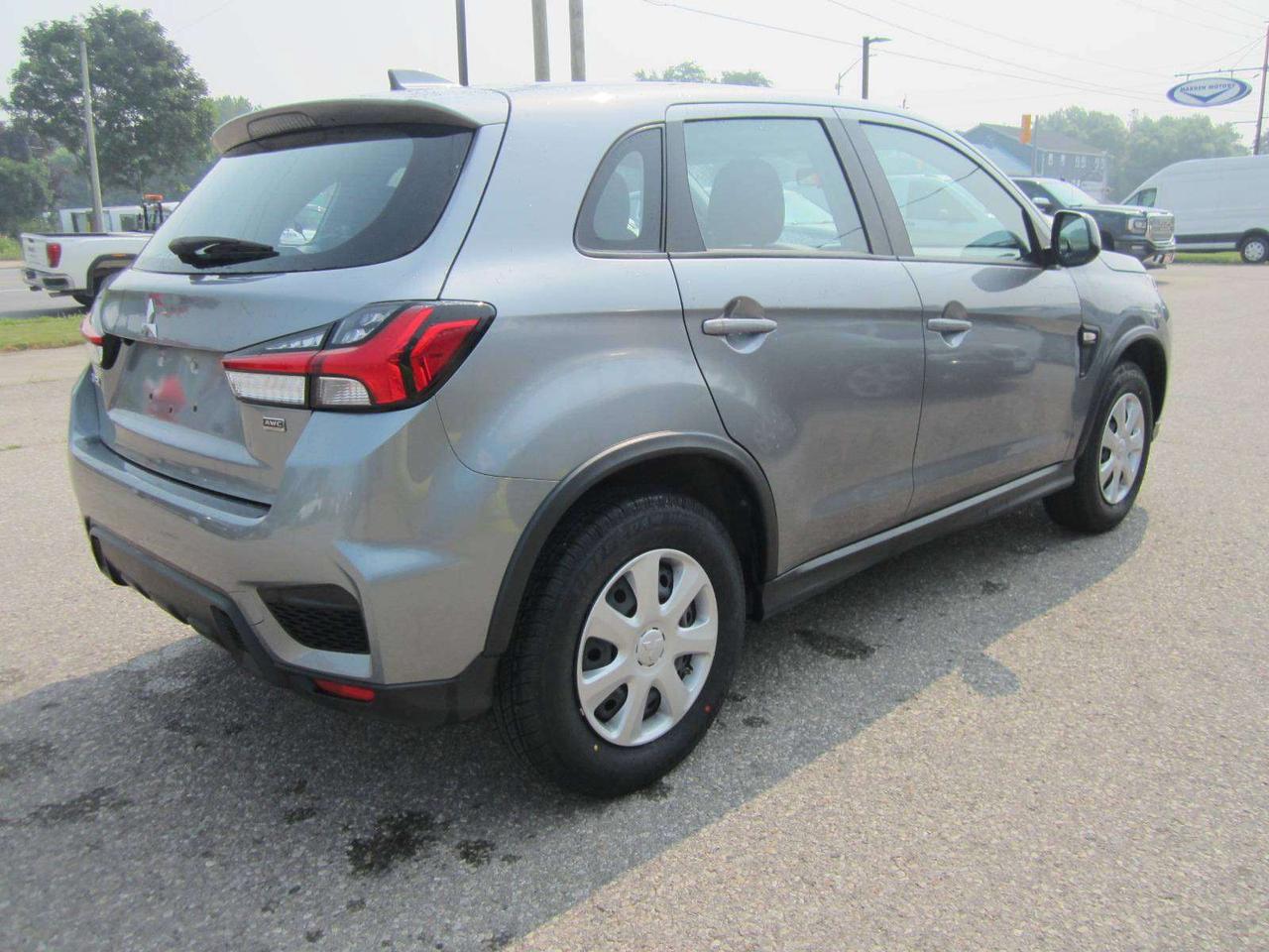 2024 Mitsubishi RVR ES AWC NO ACCIDENTS! 1 PRICE ONLY! NO SAFETY FEES! Photo