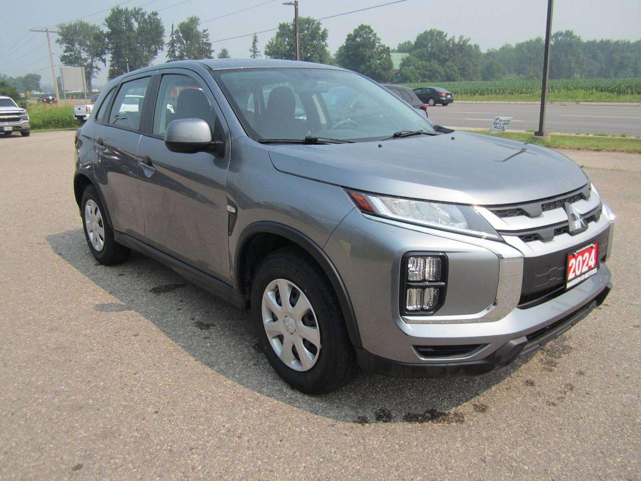 2024 Mitsubishi RVR ES AWC NO ACCIDENTS! 1 PRICE ONLY! NO SAFETY FEES! Photo