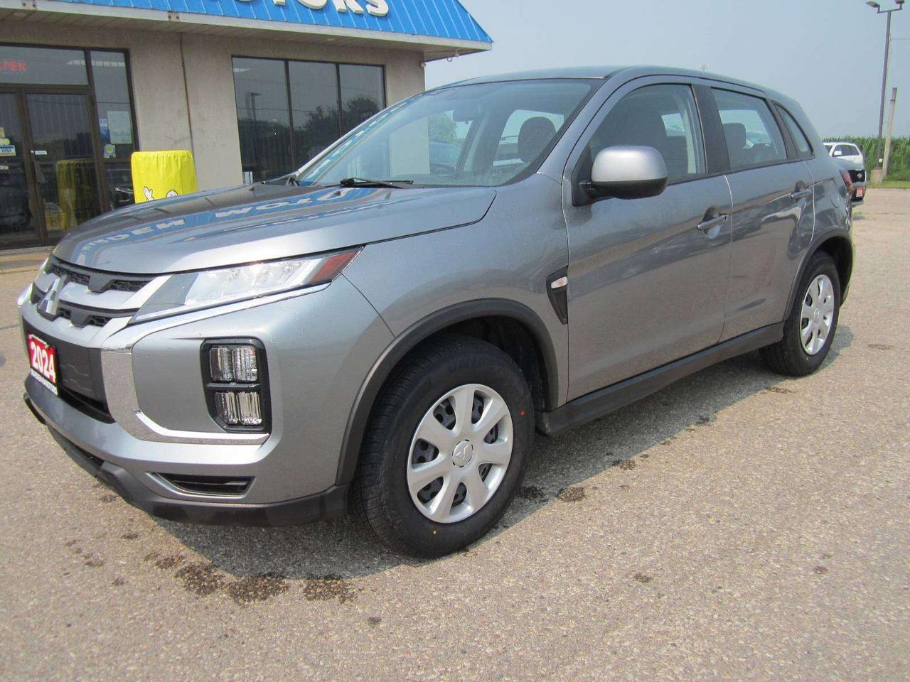 2024 Mitsubishi RVR ES AWC NO ACCIDENTS! 1 PRICE ONLY! NO SAFETY FEES! Photo
