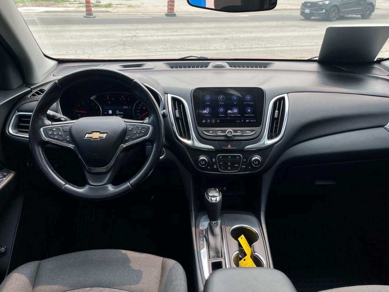 2020 Chevrolet Equinox LT CLEAN LOCAL TRADE Photo