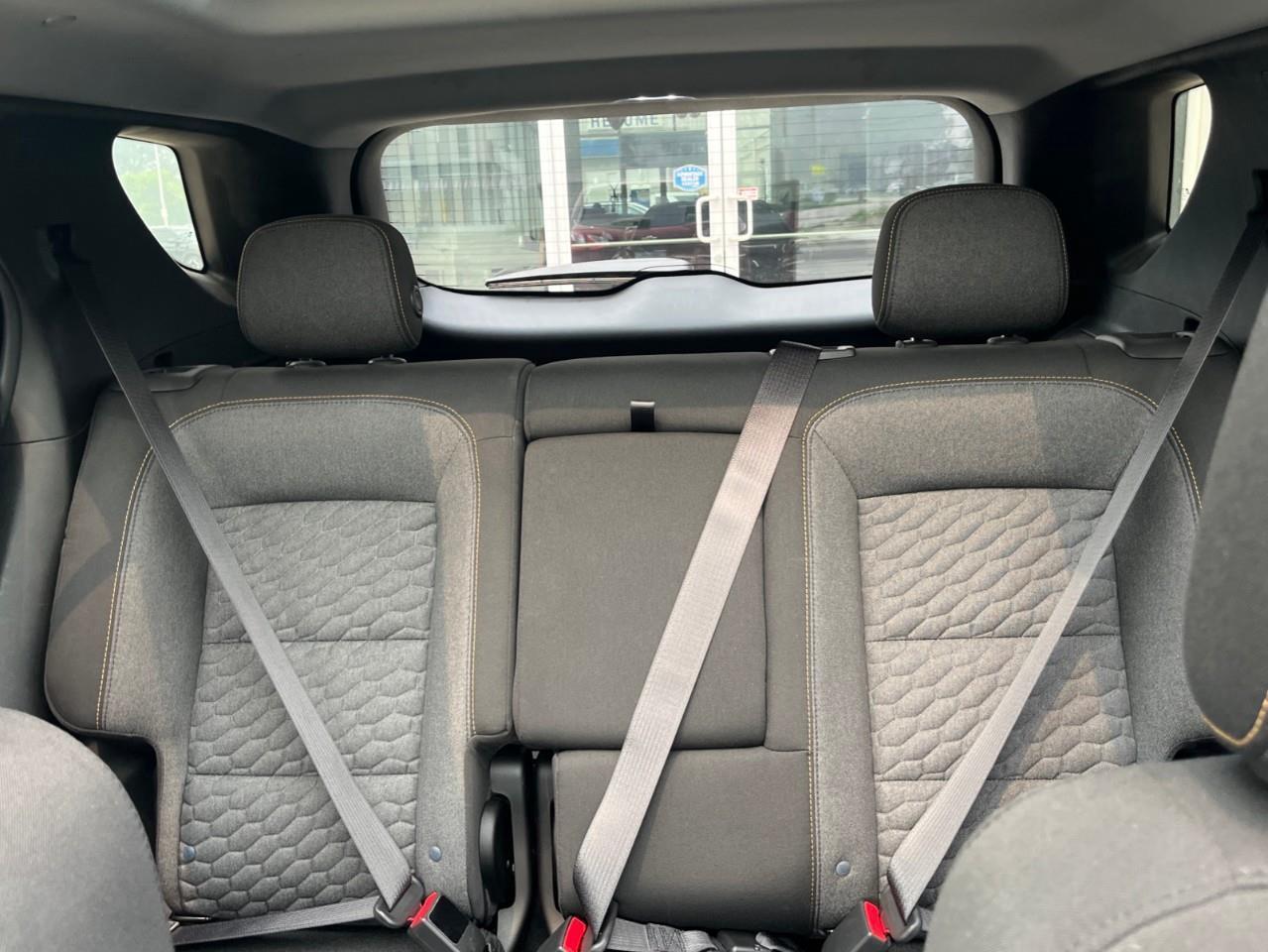 2020 Chevrolet Equinox LT CLEAN LOCAL TRADE Photo