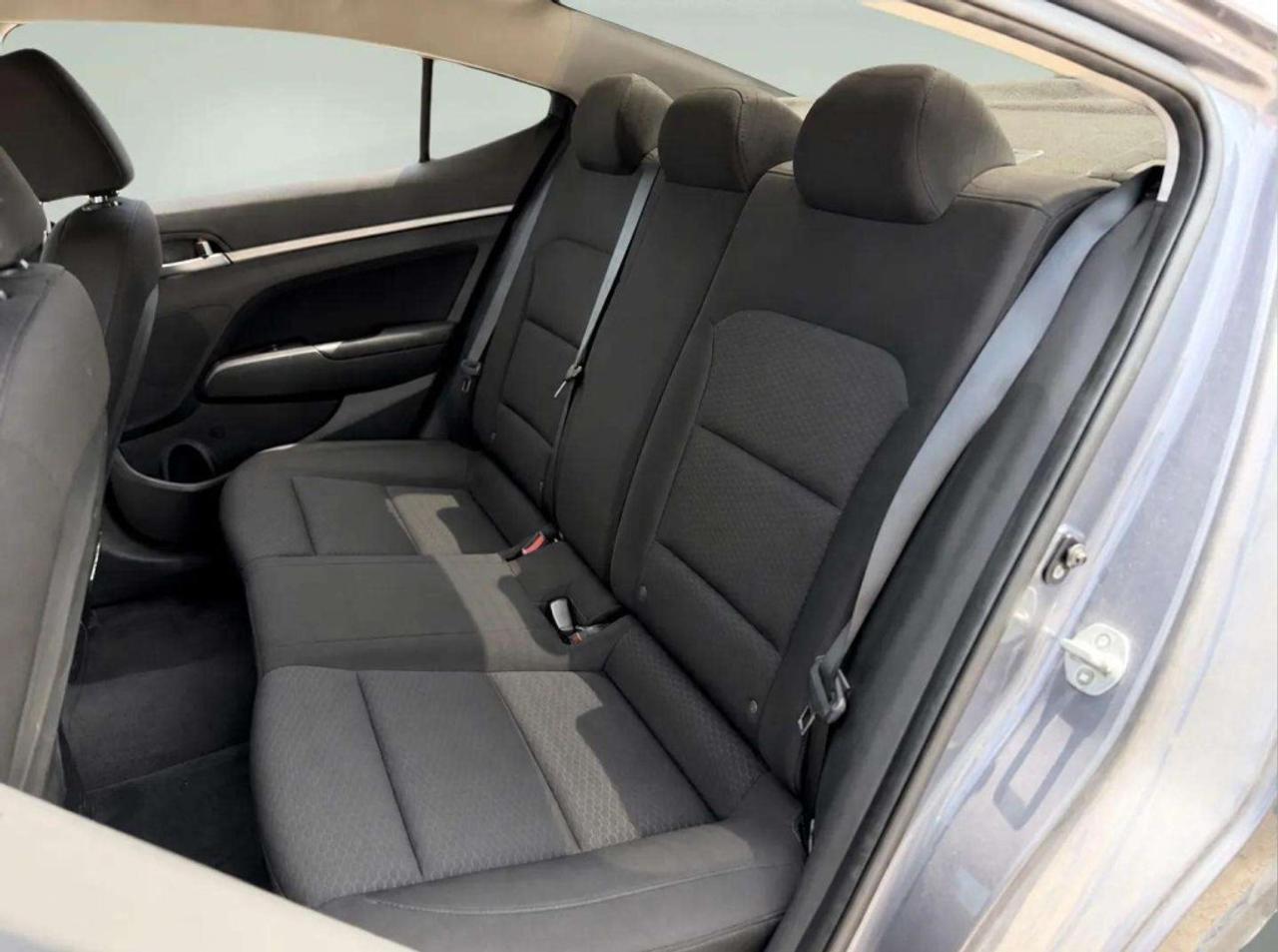 2020 Hyundai Elantra Preferred IVT Photo