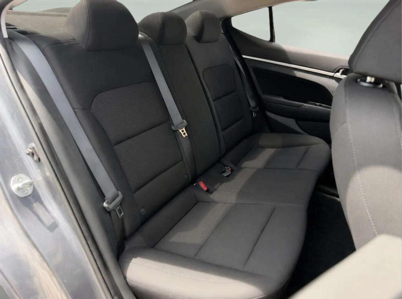 2020 Hyundai Elantra Preferred IVT Photo