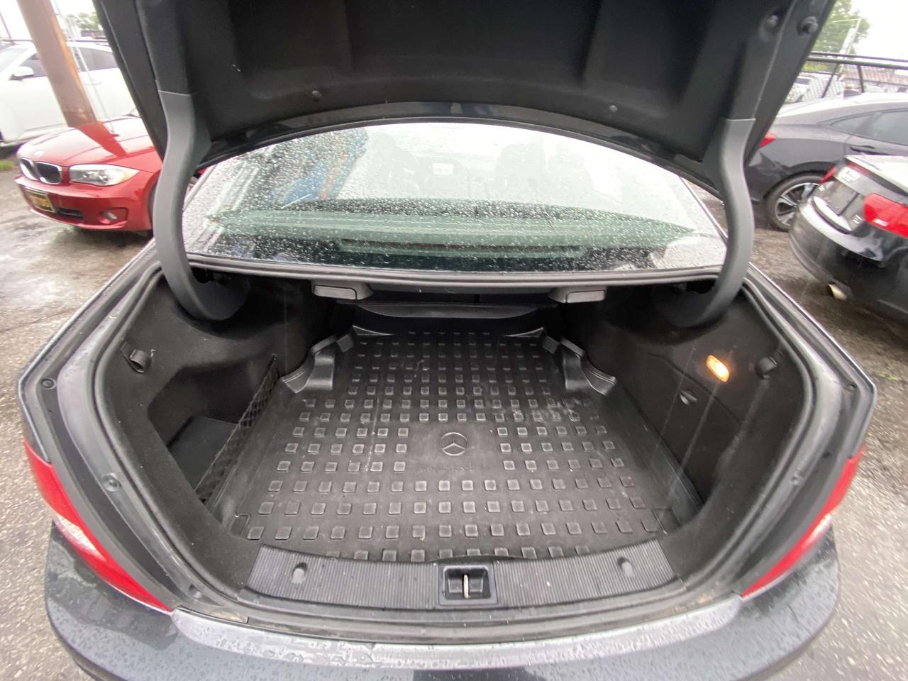 2014 Mercedes-Benz C-Class 4dr Sdn C300 4MATIC Photo