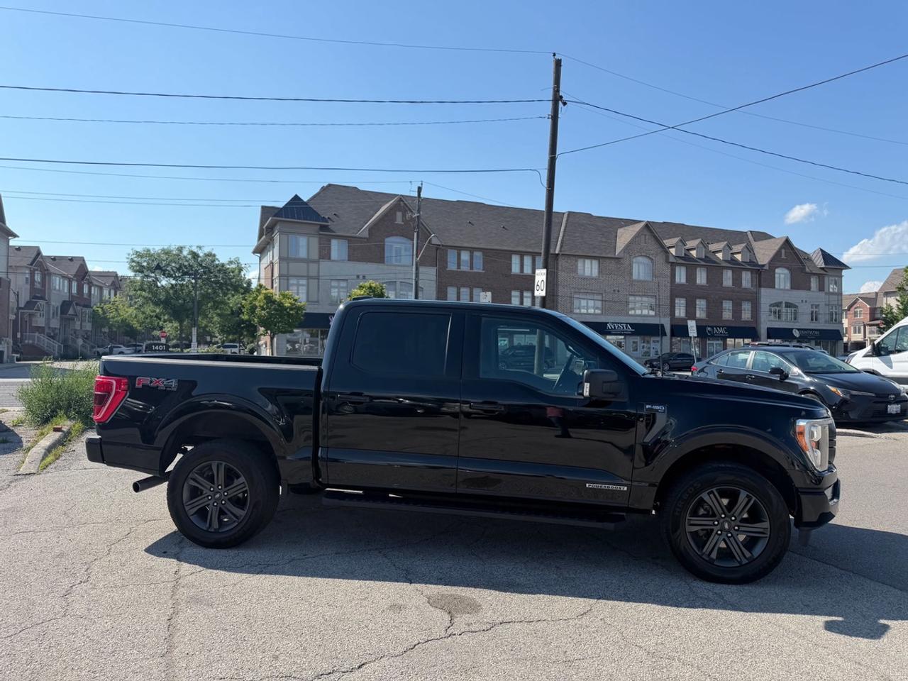 2023 Ford F-150 XLT Photo