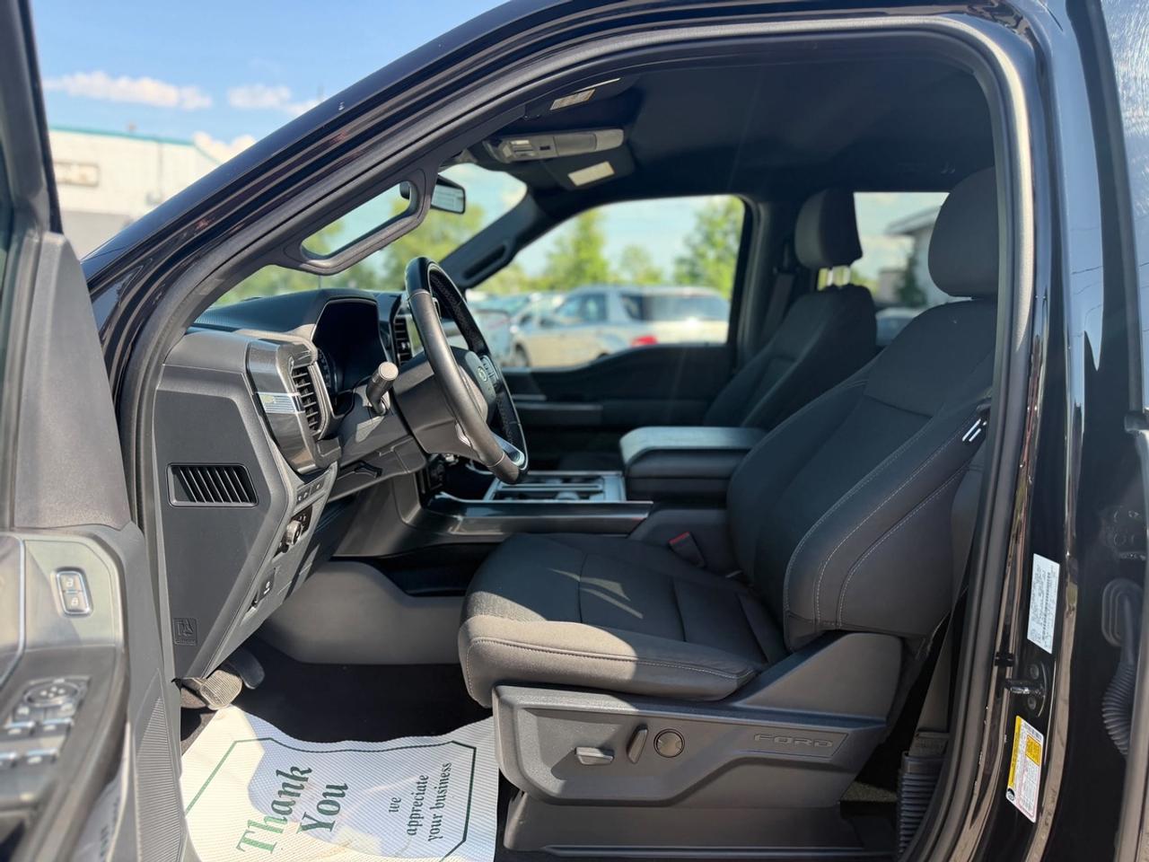 2023 Ford F-150 XLT Photo