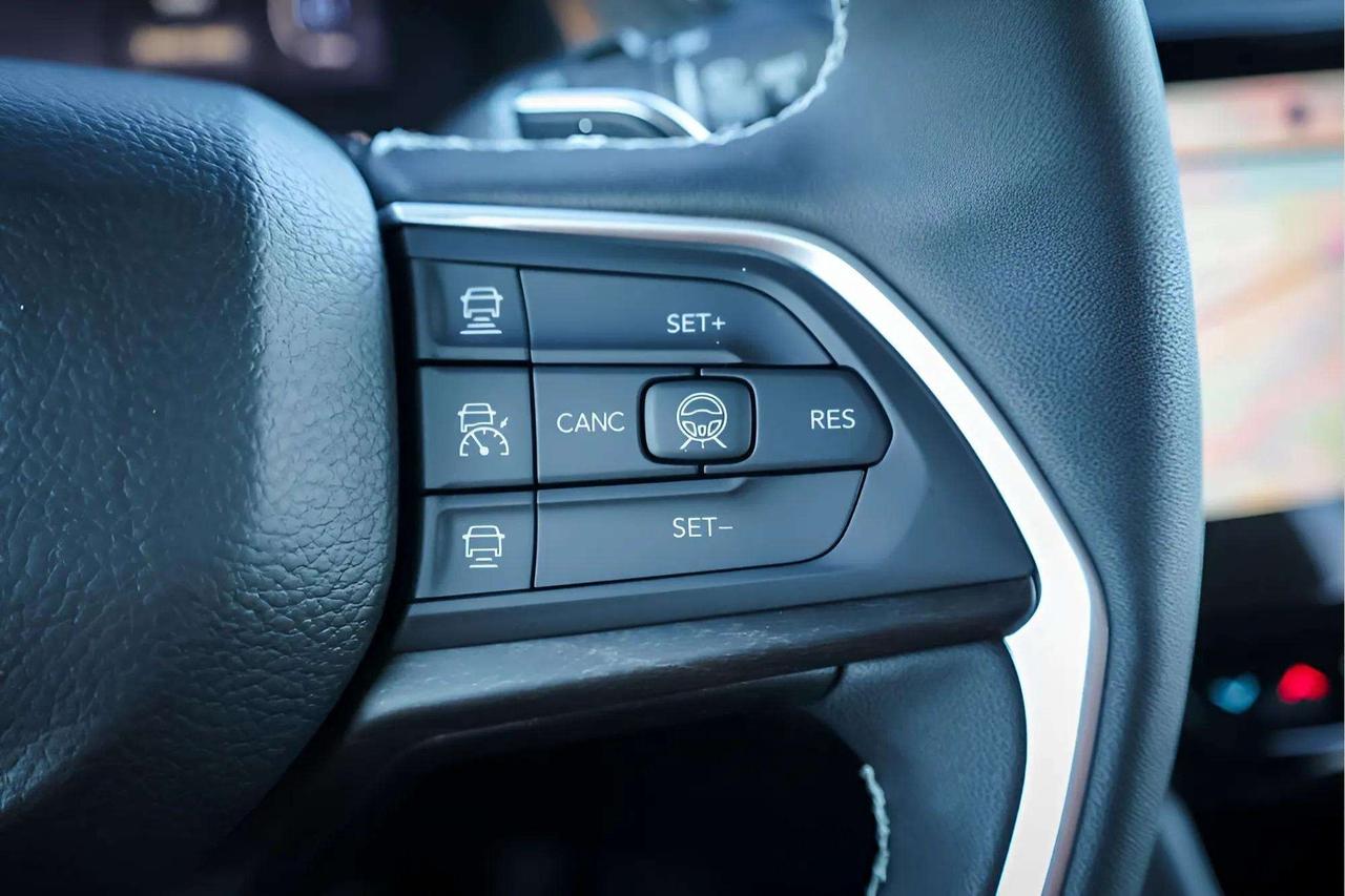 2026 Jeep Grand Cherokee Altitude Photo
