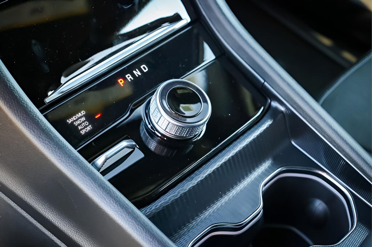 2026 Jeep Grand Cherokee Altitude Photo