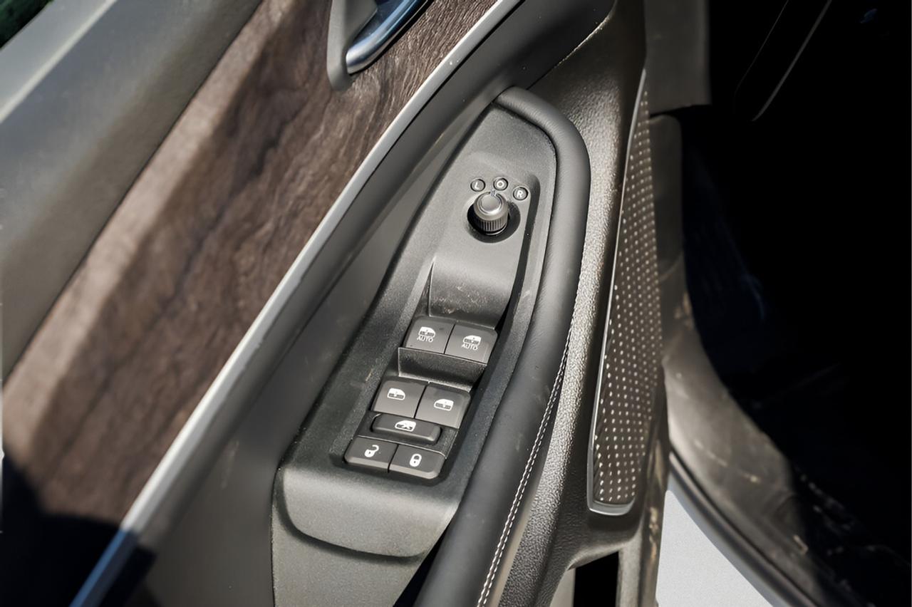 2026 Jeep Grand Cherokee Limited Photo