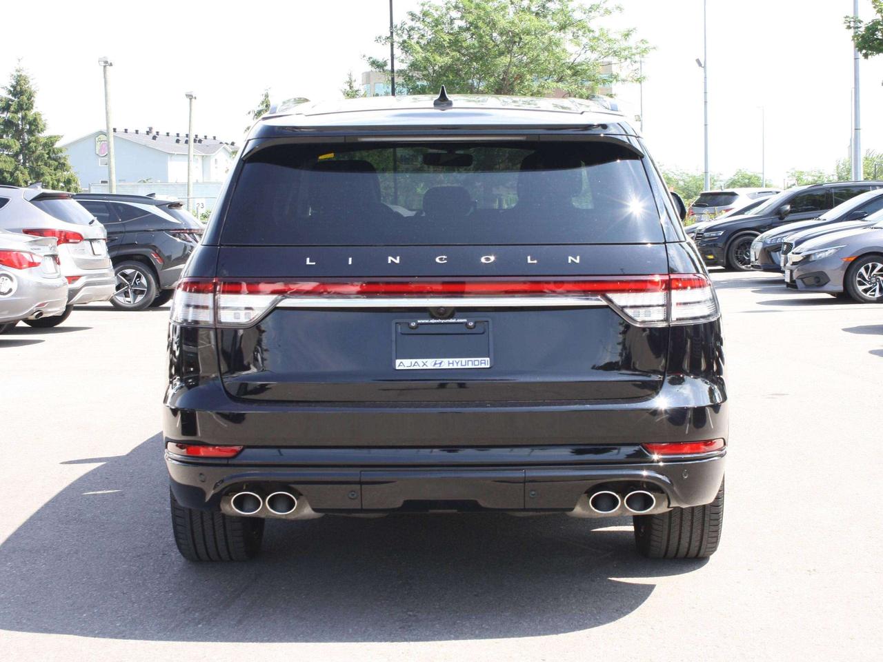 2023 Lincoln Aviator  Photo4