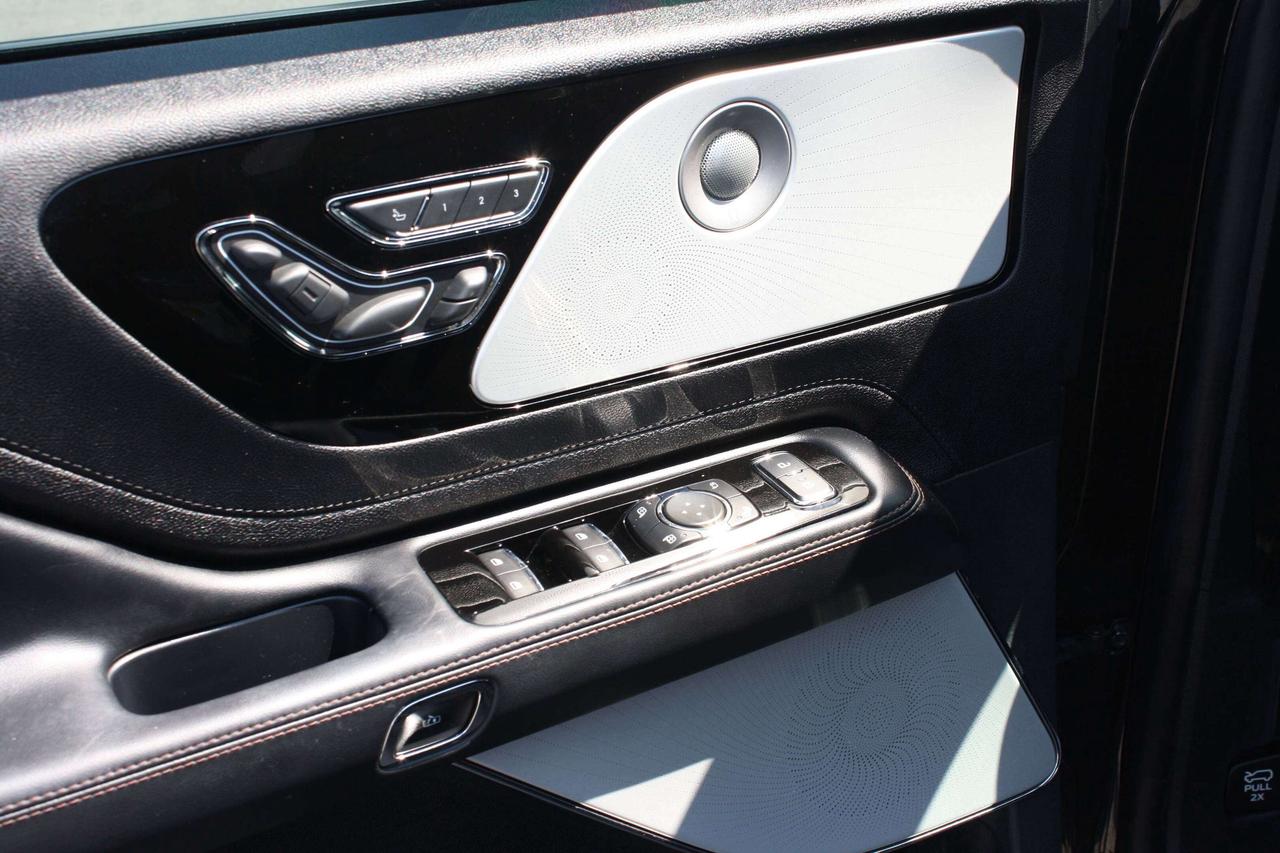 2023 Lincoln Aviator  Photo