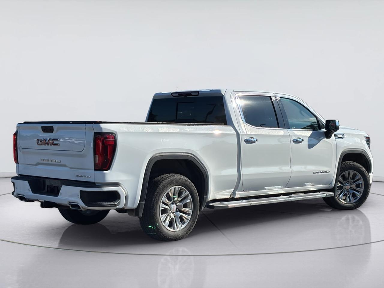 2024 GMC Sierra 1500 DENALI 3.0L V6 Photo