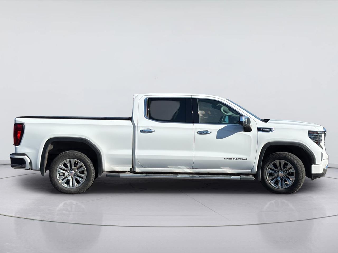 2024 GMC Sierra 1500 DENALI 3.0L V6 Photo