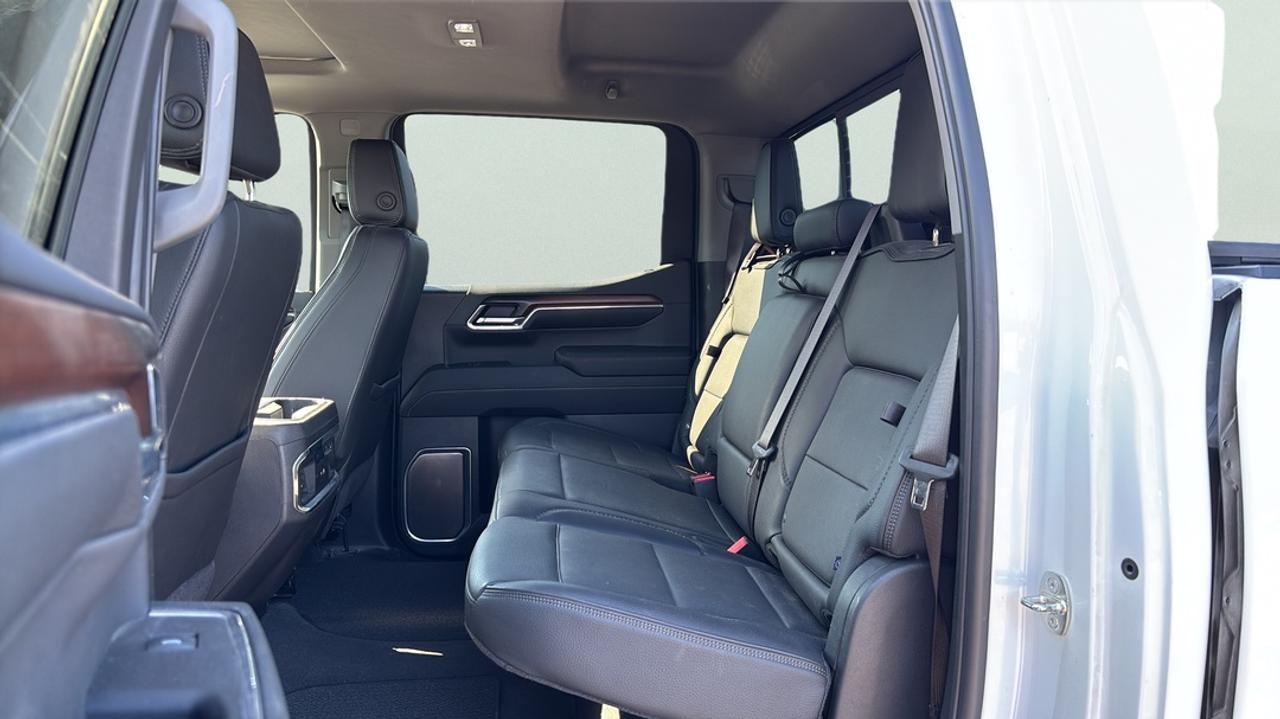 2024 GMC Sierra 1500 DENALI 3.0L V6 Photo