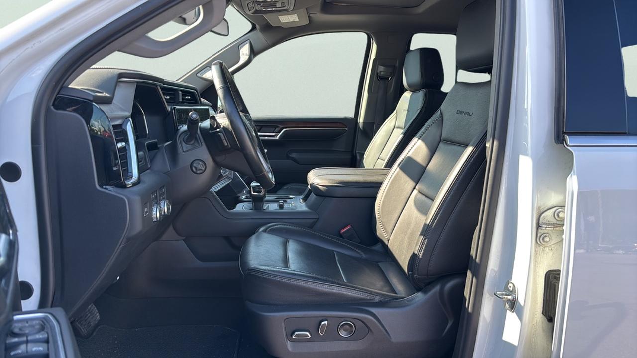 2024 GMC Sierra 1500 DENALI 3.0L V6 Photo