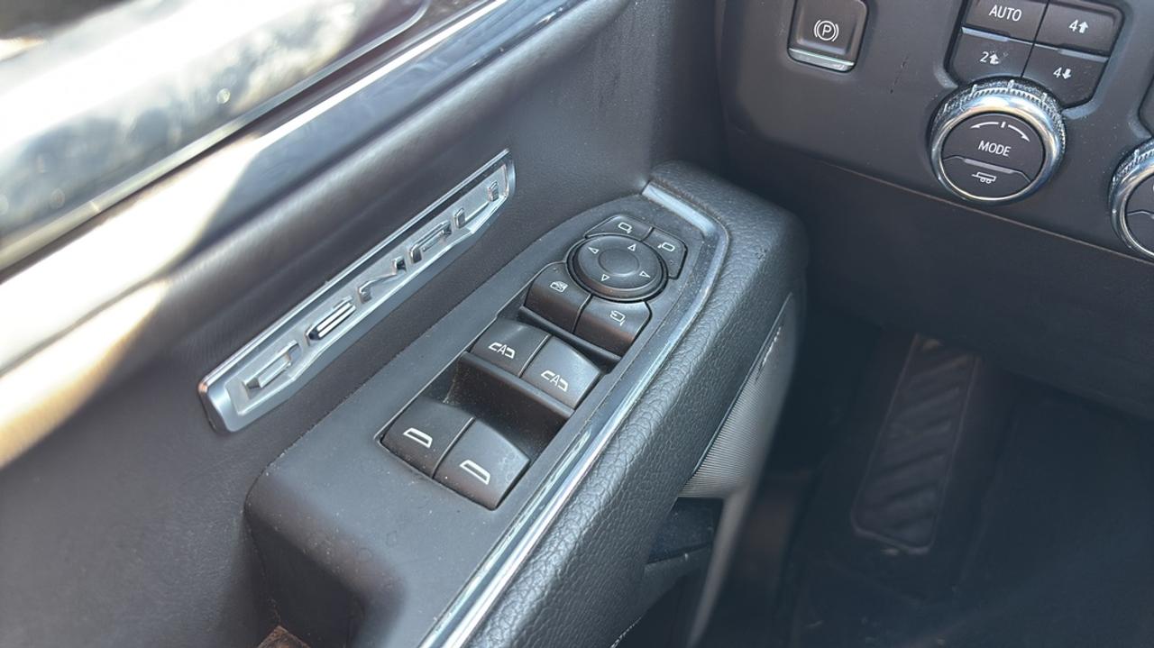 2024 GMC Sierra 1500 DENALI 3.0L V6 Photo