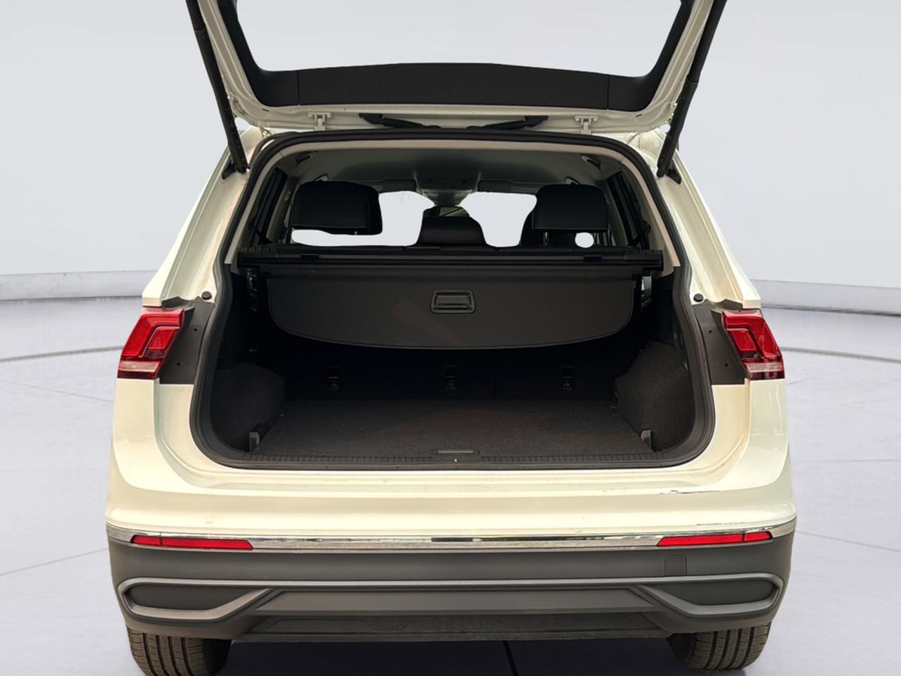 2024 Volkswagen Tiguan 4Motion Photo