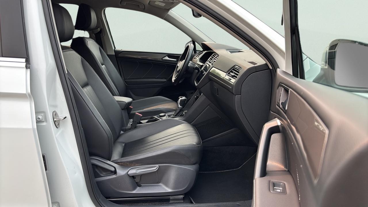 2024 Volkswagen Tiguan 4Motion Photo