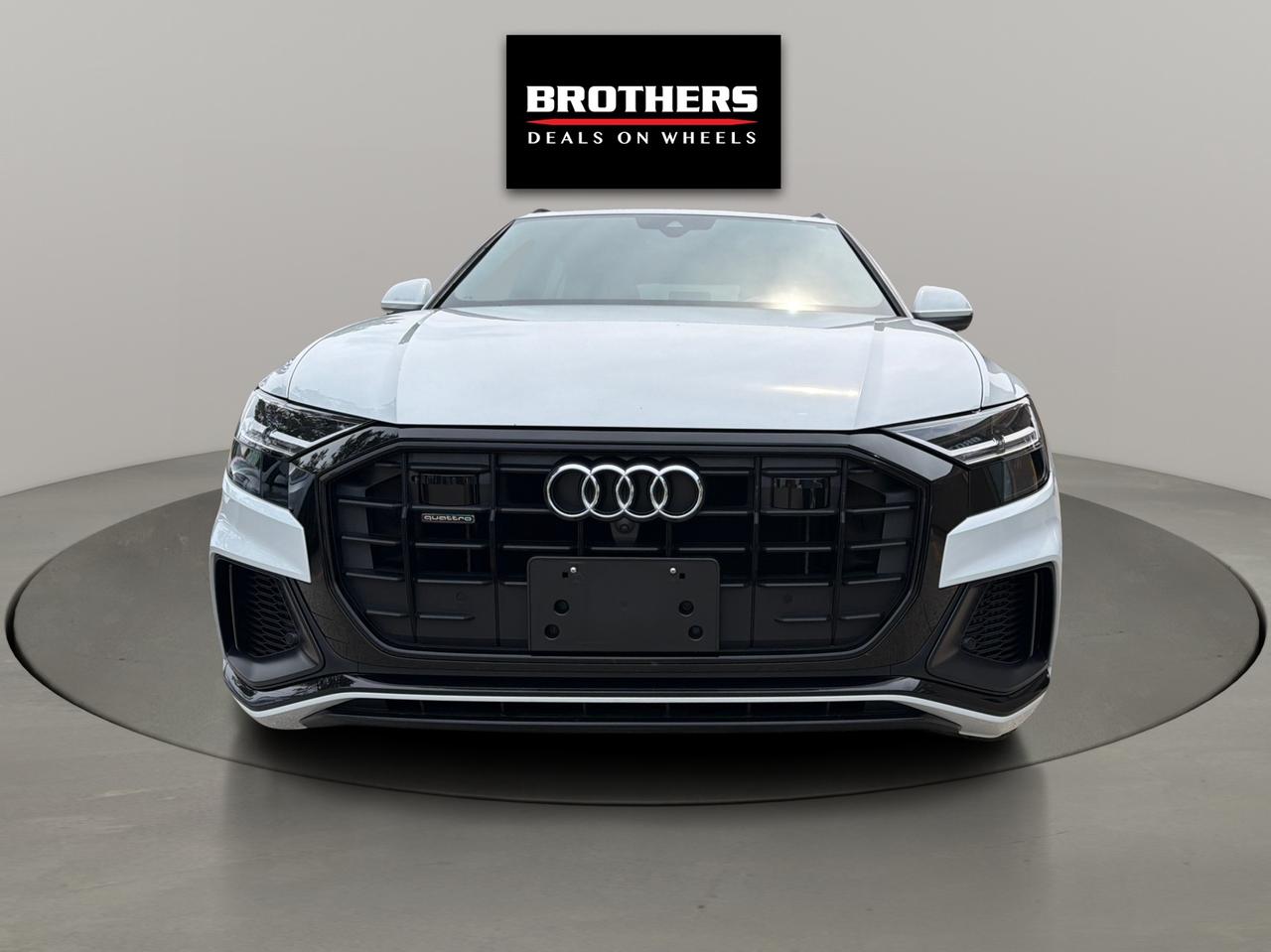 2020 Audi Q8 Progressiv 55 TFSI quattro Photo