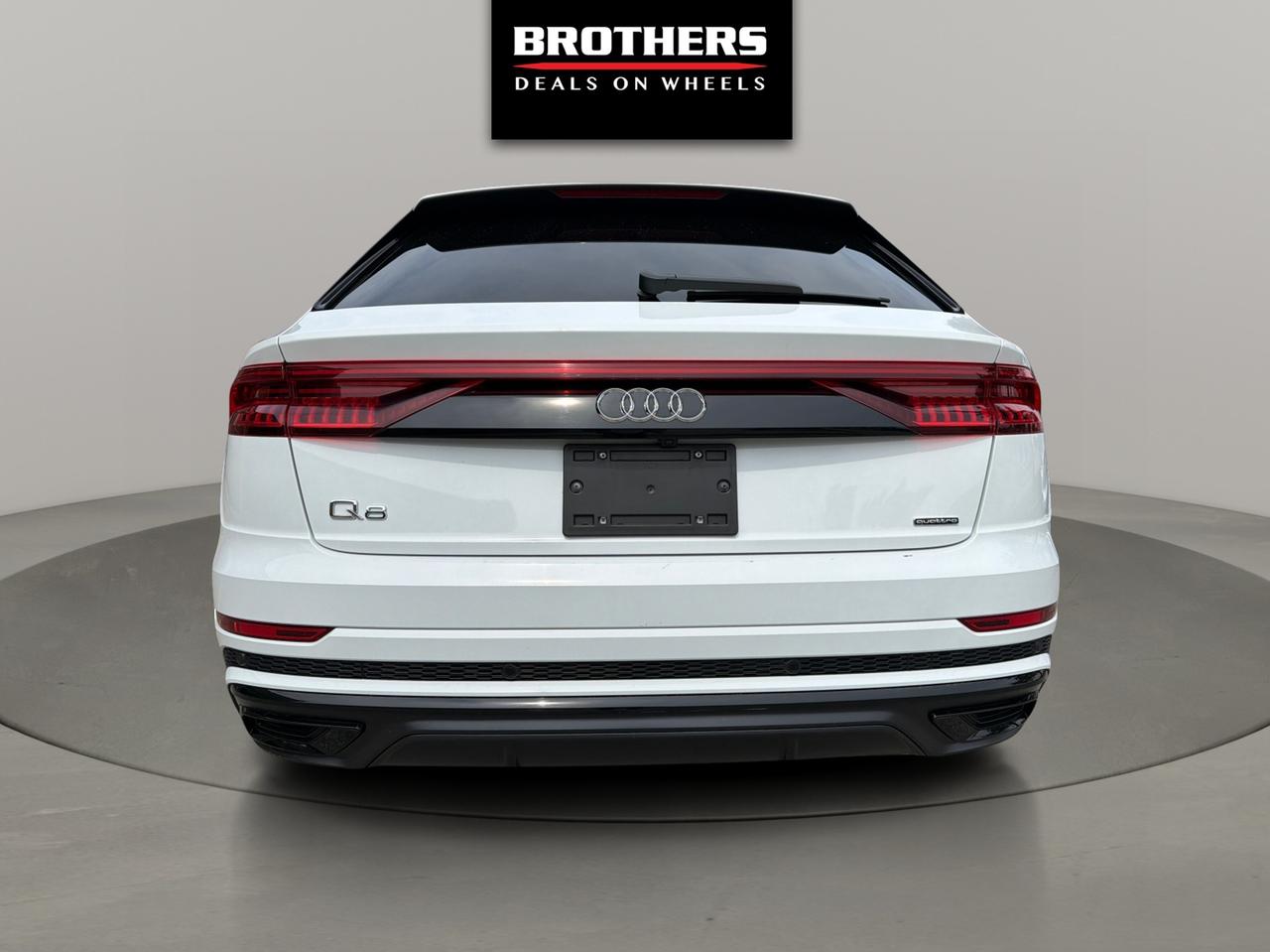 2020 Audi Q8 Progressiv 55 TFSI quattro Photo