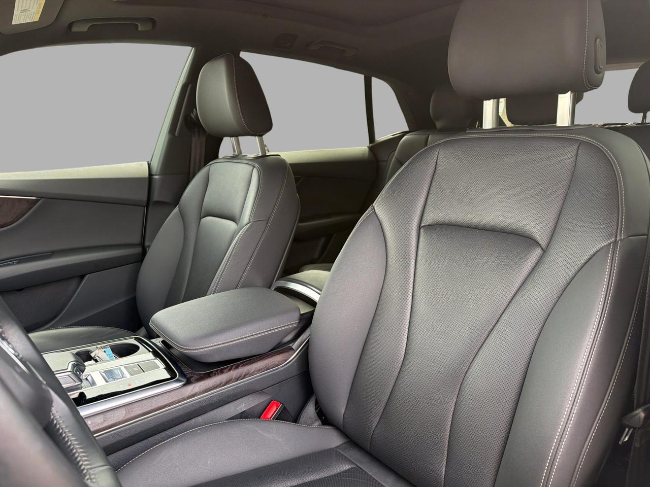 2020 Audi Q8 Progressiv 55 TFSI quattro Photo