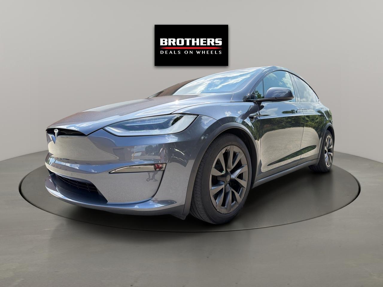 2023 Tesla Model X AWD Photo2