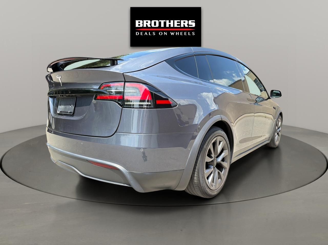 2023 Tesla Model X AWD Photo