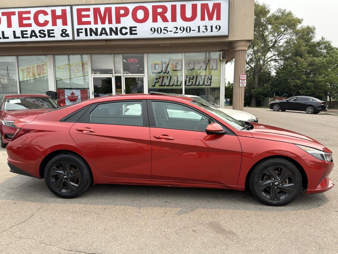 2022 Hyundai Elantra Pref w/Sun & Tech   Blind Spot   Htd Steering Photo