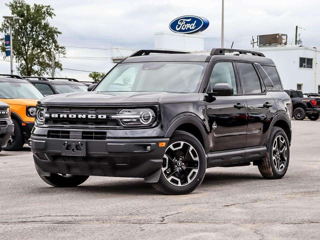 2024 Ford Bronco Sport Outer Banks Photo0