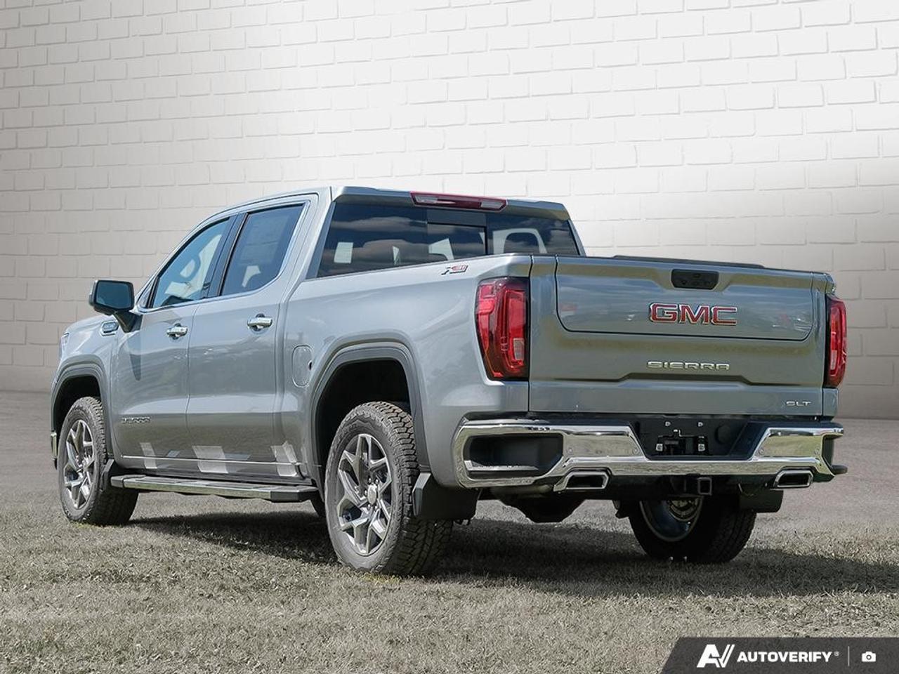 2026 GMC Sierra 1500 Crew Cab Short Box 4-Wheel Drive SLT Photo
