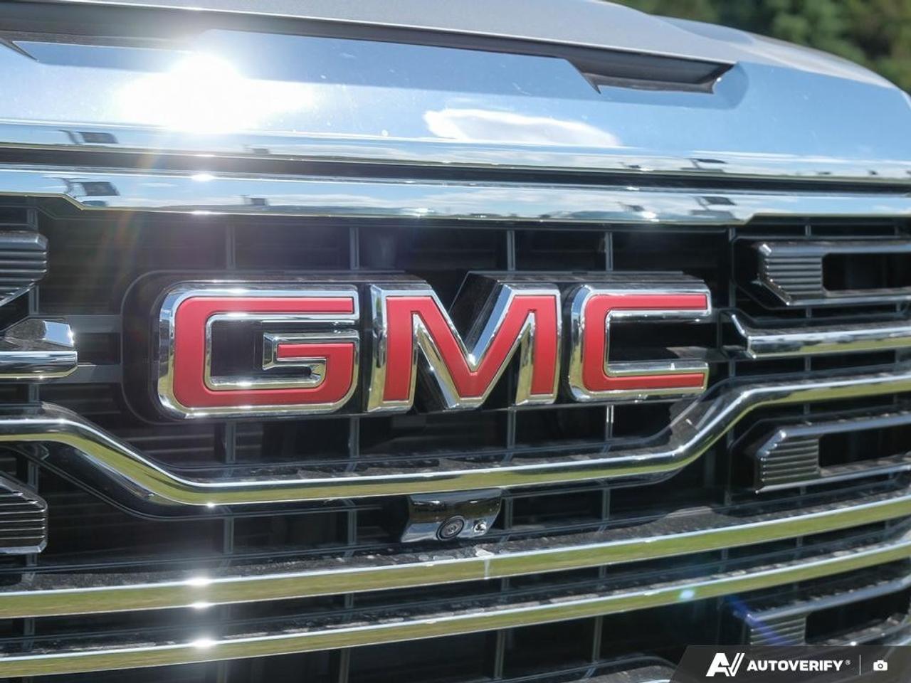 2026 GMC Sierra 1500 Crew Cab Short Box 4-Wheel Drive SLT Photo