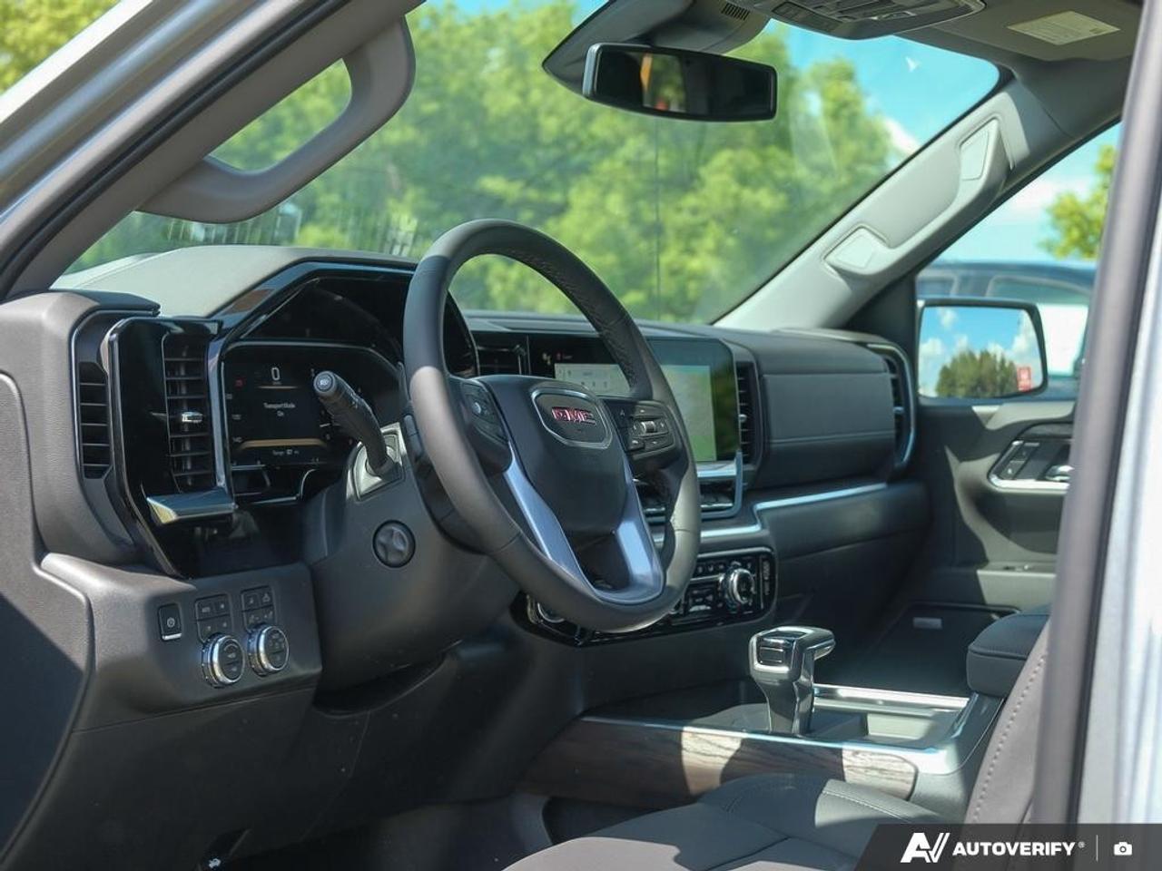 2026 GMC Sierra 1500 Crew Cab Short Box 4-Wheel Drive SLT Photo