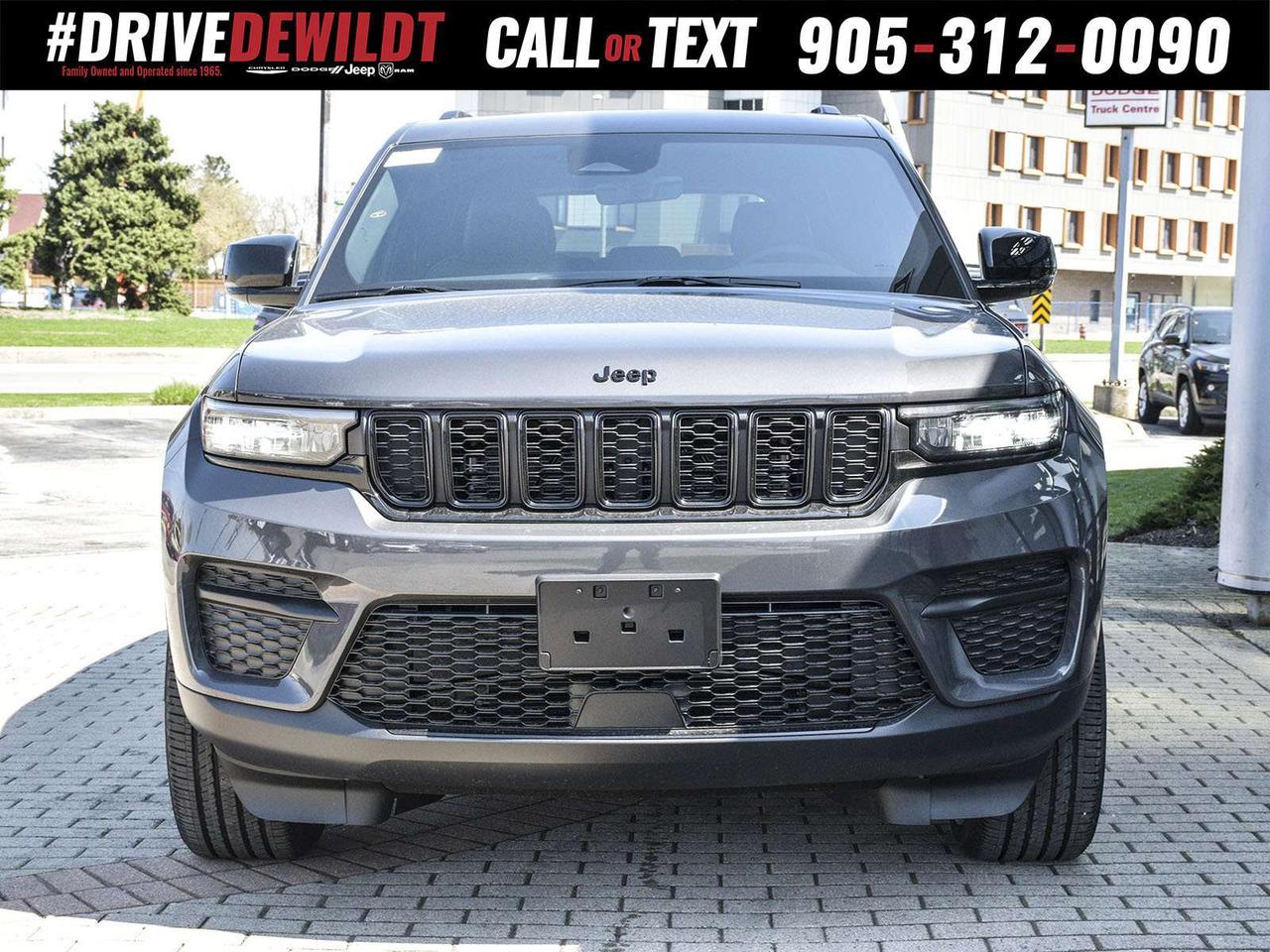 2025 Jeep Grand Cherokee ALTITUDE   DEMO   NEW CAR RATES Photo