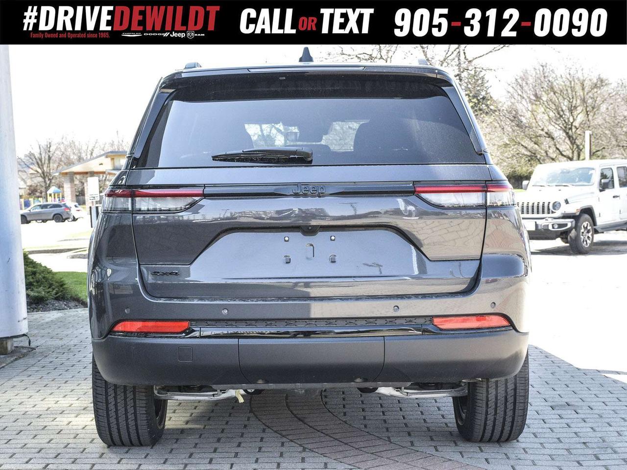 2025 Jeep Grand Cherokee ALTITUDE   DEMO   NEW CAR RATES Photo
