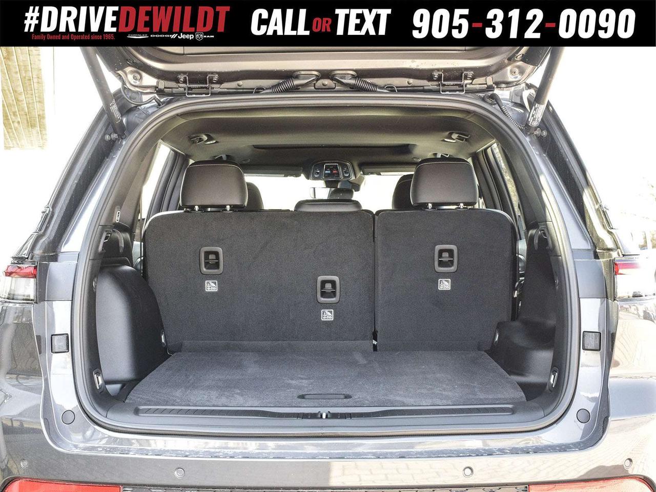 2025 Jeep Grand Cherokee ALTITUDE   DEMO   NEW CAR RATES Photo