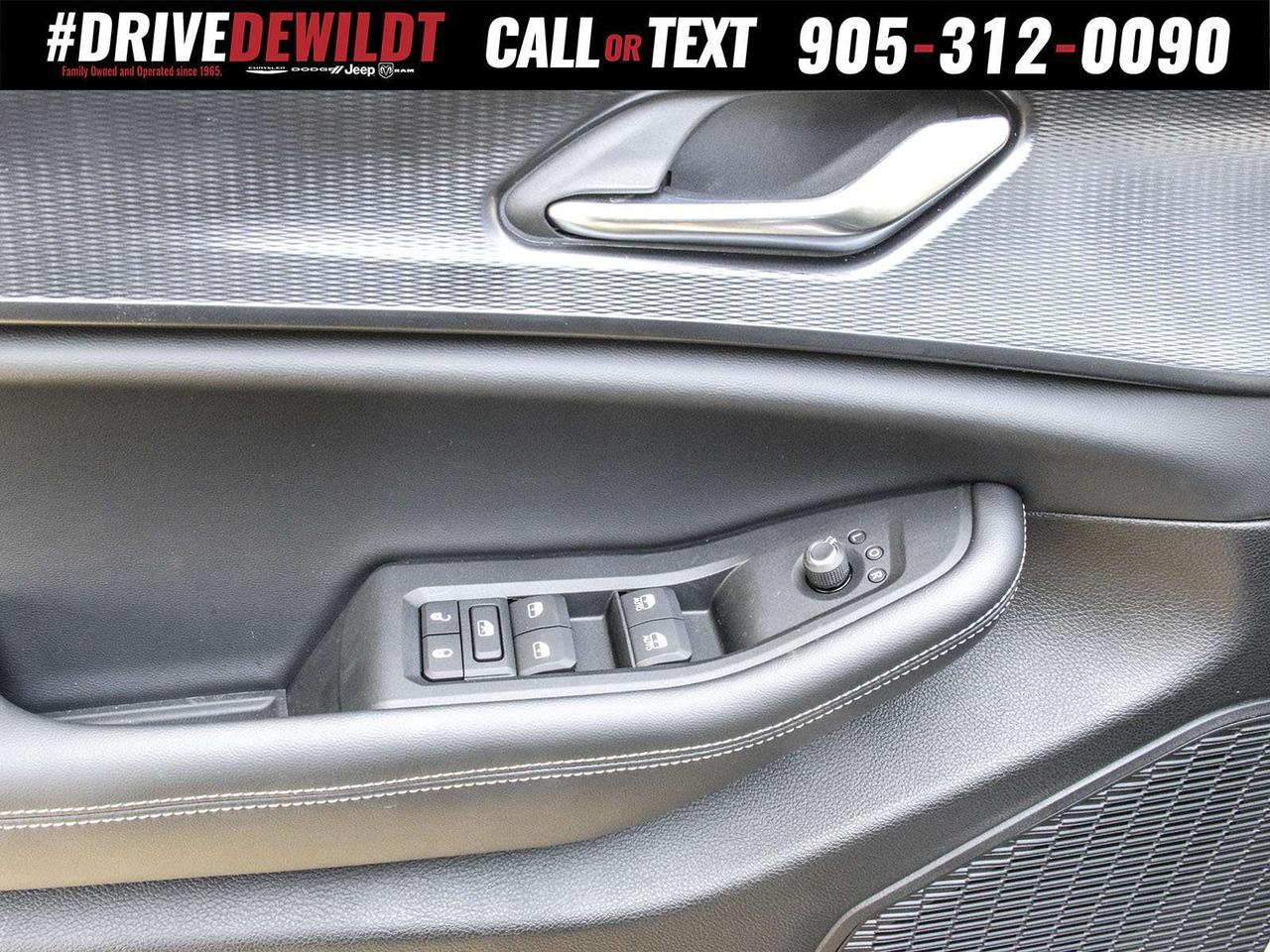2025 Jeep Grand Cherokee ALTITUDE   DEMO   NEW CAR RATES Photo