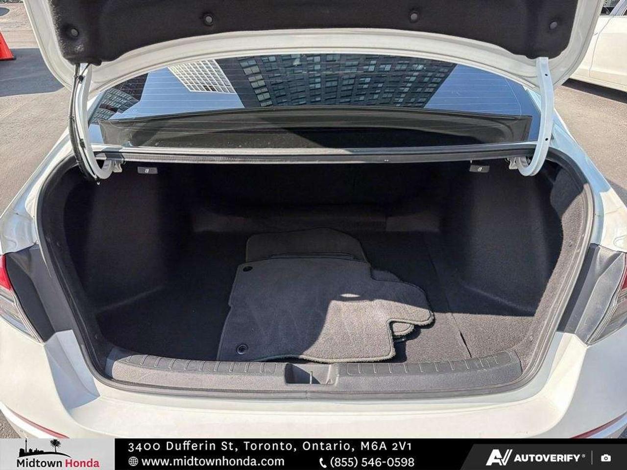 2025 Honda Civic Sport Touring eCVT Sedan Photo