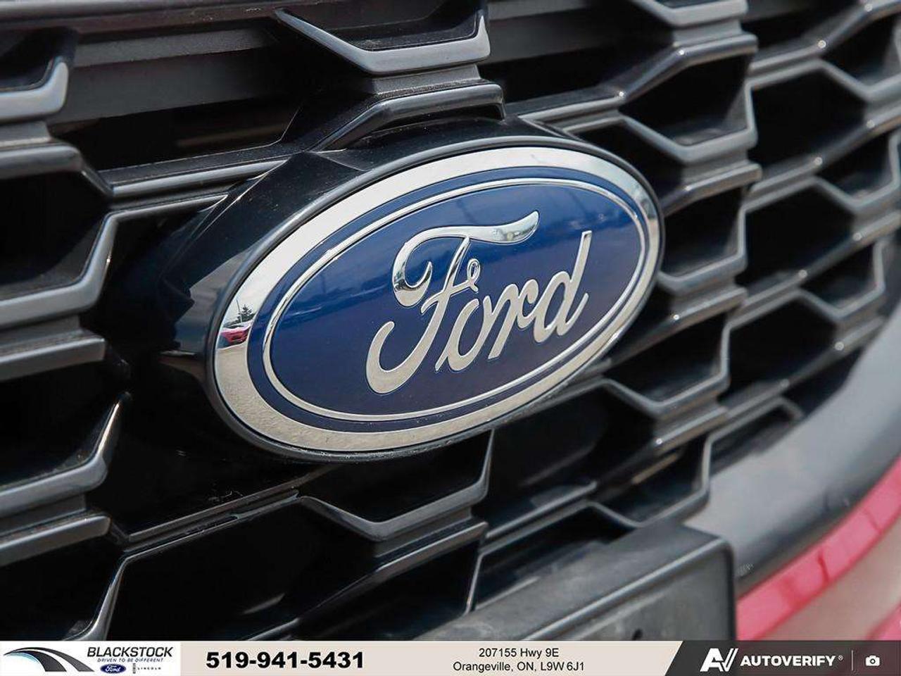 2024 Ford Escape ST LINE   NO ACCIDENTS   LOADED   LOW KMS Photo