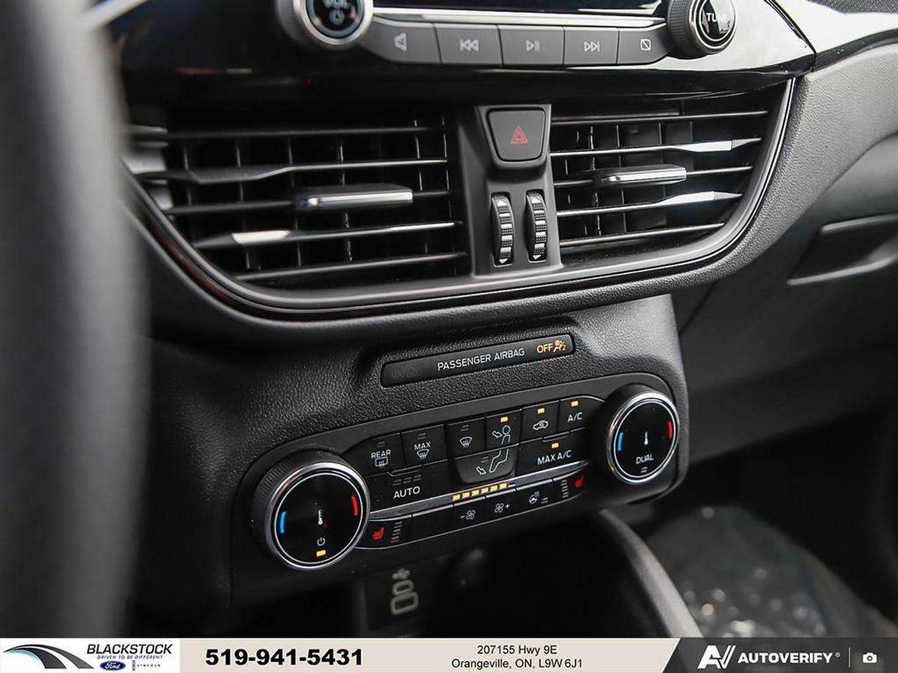 2024 Ford Escape ST LINE   NO ACCIDENTS   LOADED   LOW KMS Photo
