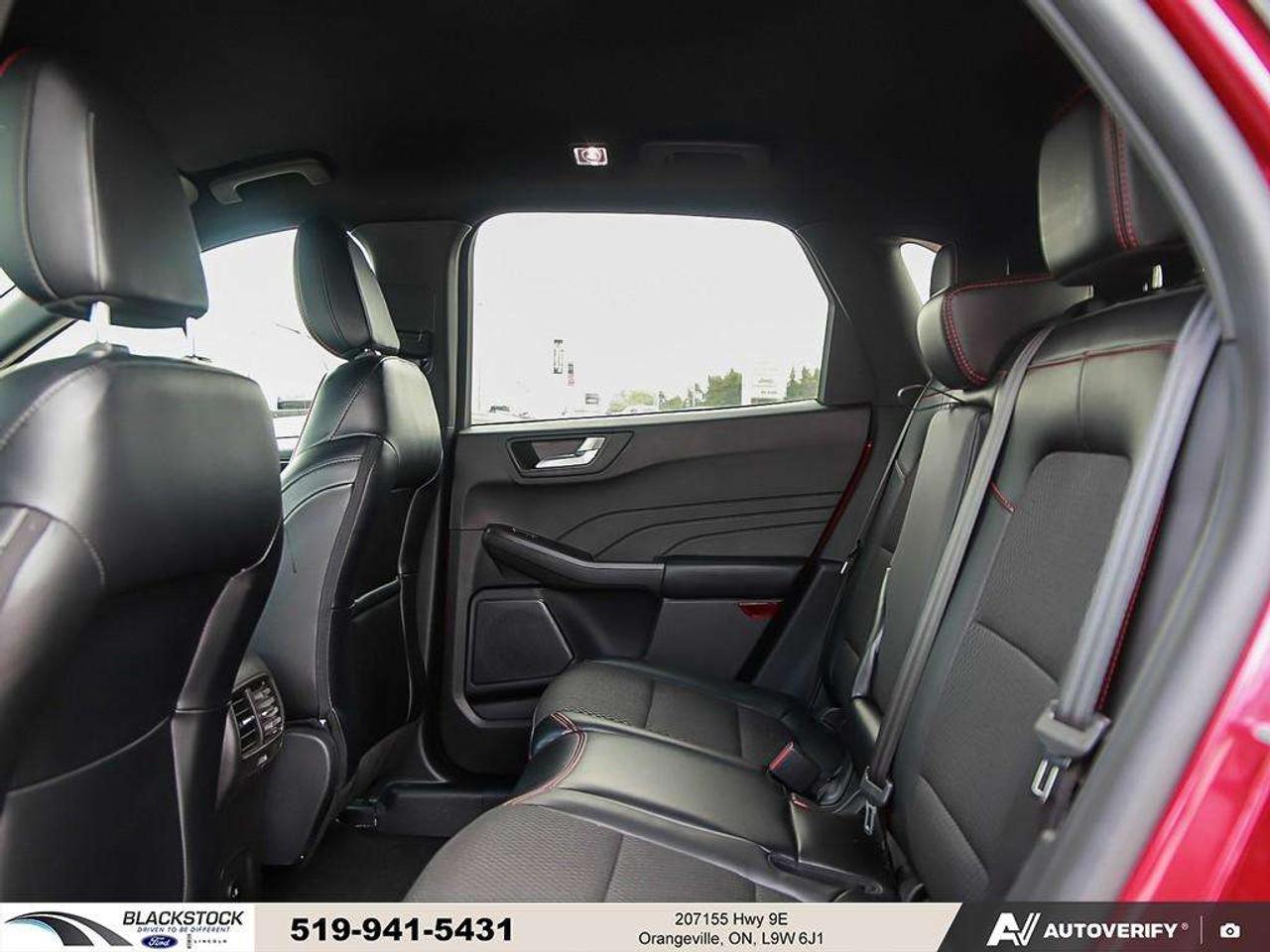 2024 Ford Escape ST LINE   NO ACCIDENTS   LOADED   LOW KMS Photo