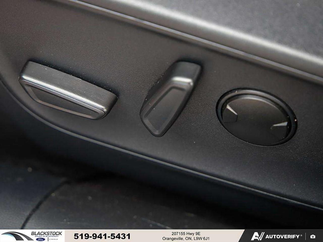 2024 Ford Escape ST LINE   NO ACCIDENTS   LOADED   LOW KMS Photo