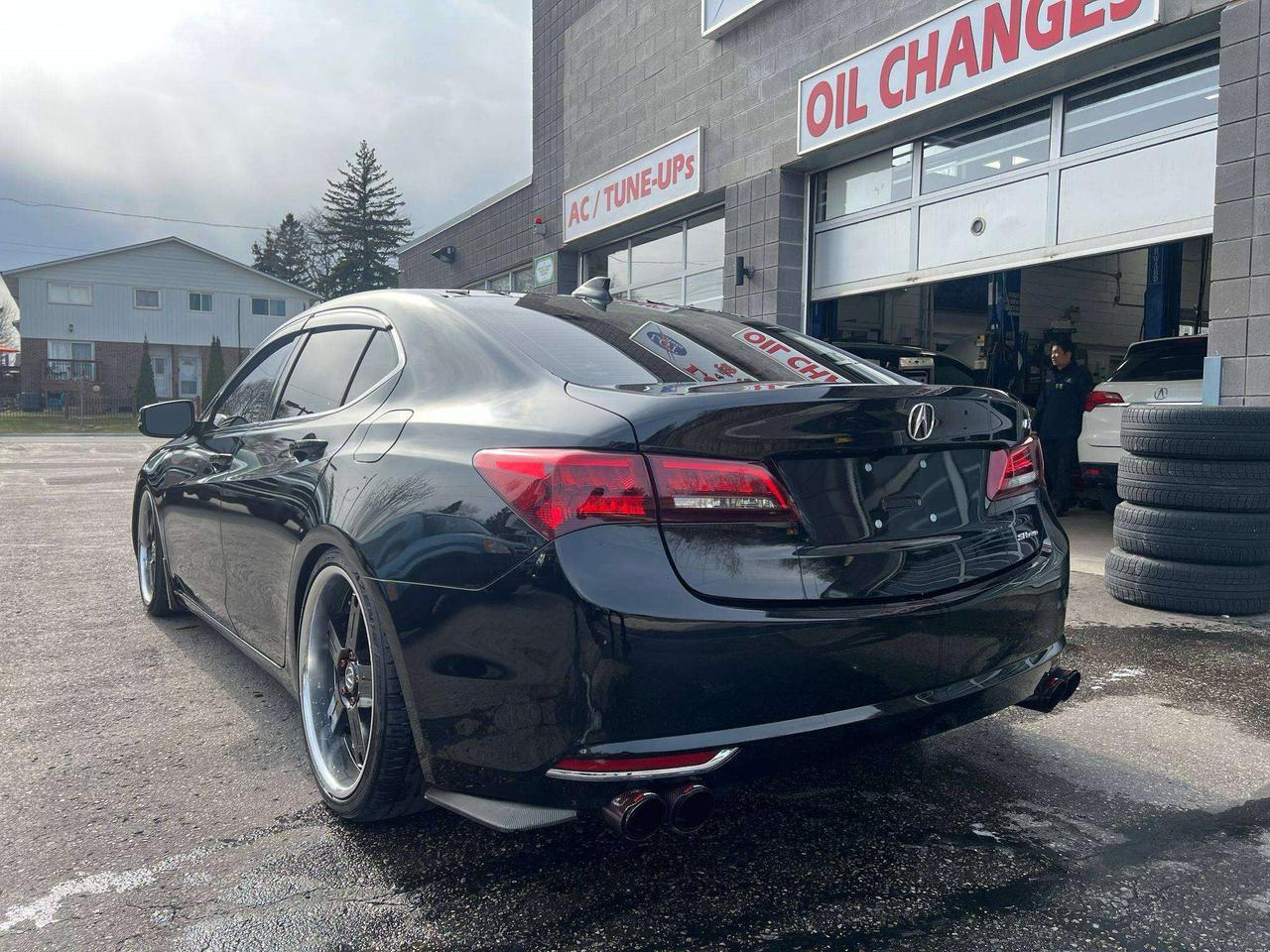 2017 Acura TLX V6 Photo