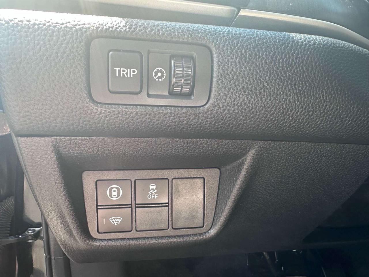 2019 Honda Accord LX ~ REAR CAM ~ CARPLAY ~ CERTIFIED Photo