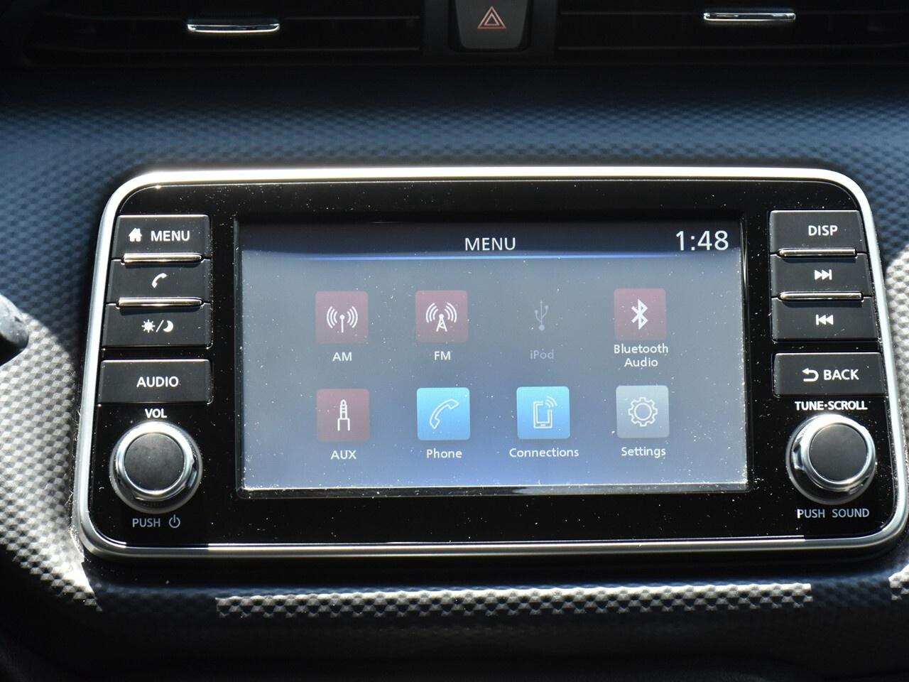 2022 Nissan Kicks S FWD, APPLE CARPLAY, GREAT ON FUEL Photo