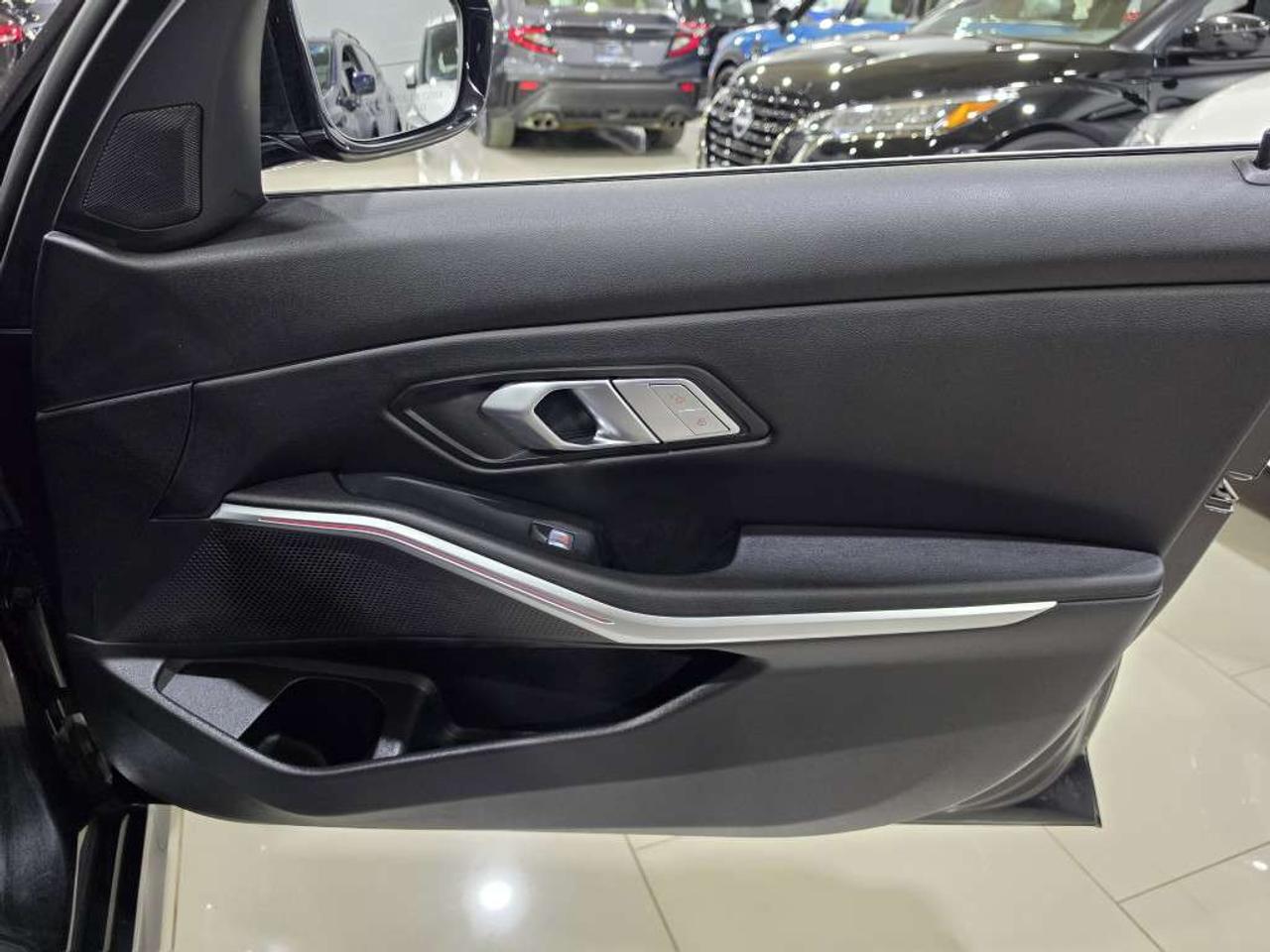 2023 BMW 3 Series 330IX AWD No Accident Ontario Vehicle Apple CarPlay Navigation Sunroof Photo