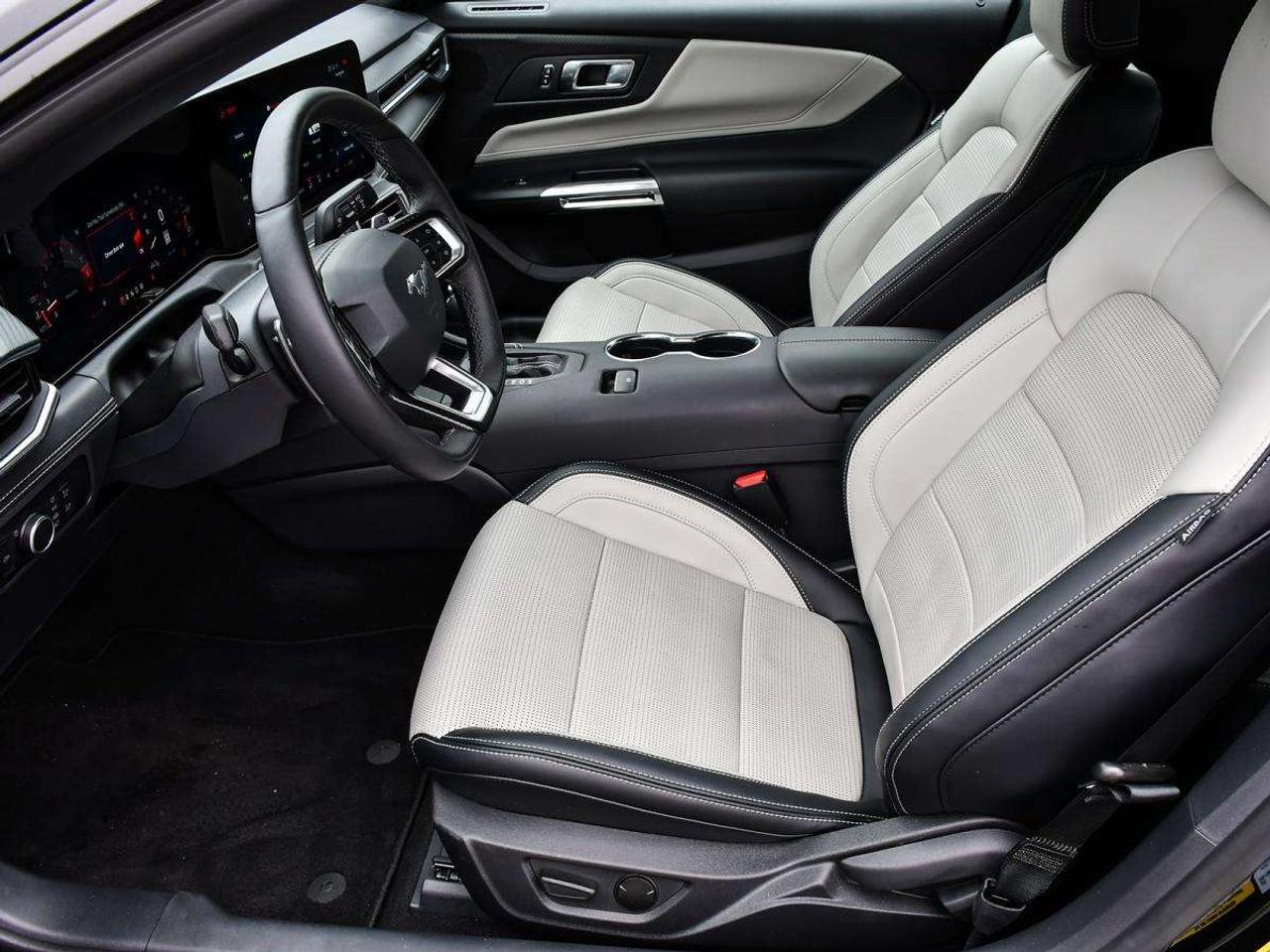 2026 Ford Mustang GT Premium Photo