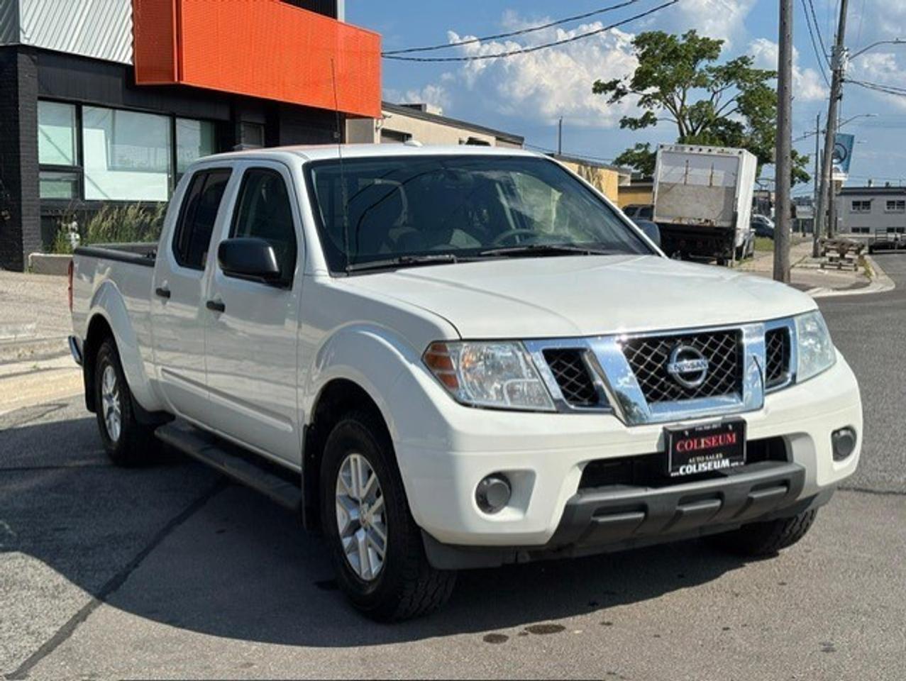 2014 Nissan Frontier SV 4WD CREW CAB LONG BOX-1 OWNER-CERTIFIED!! Photo