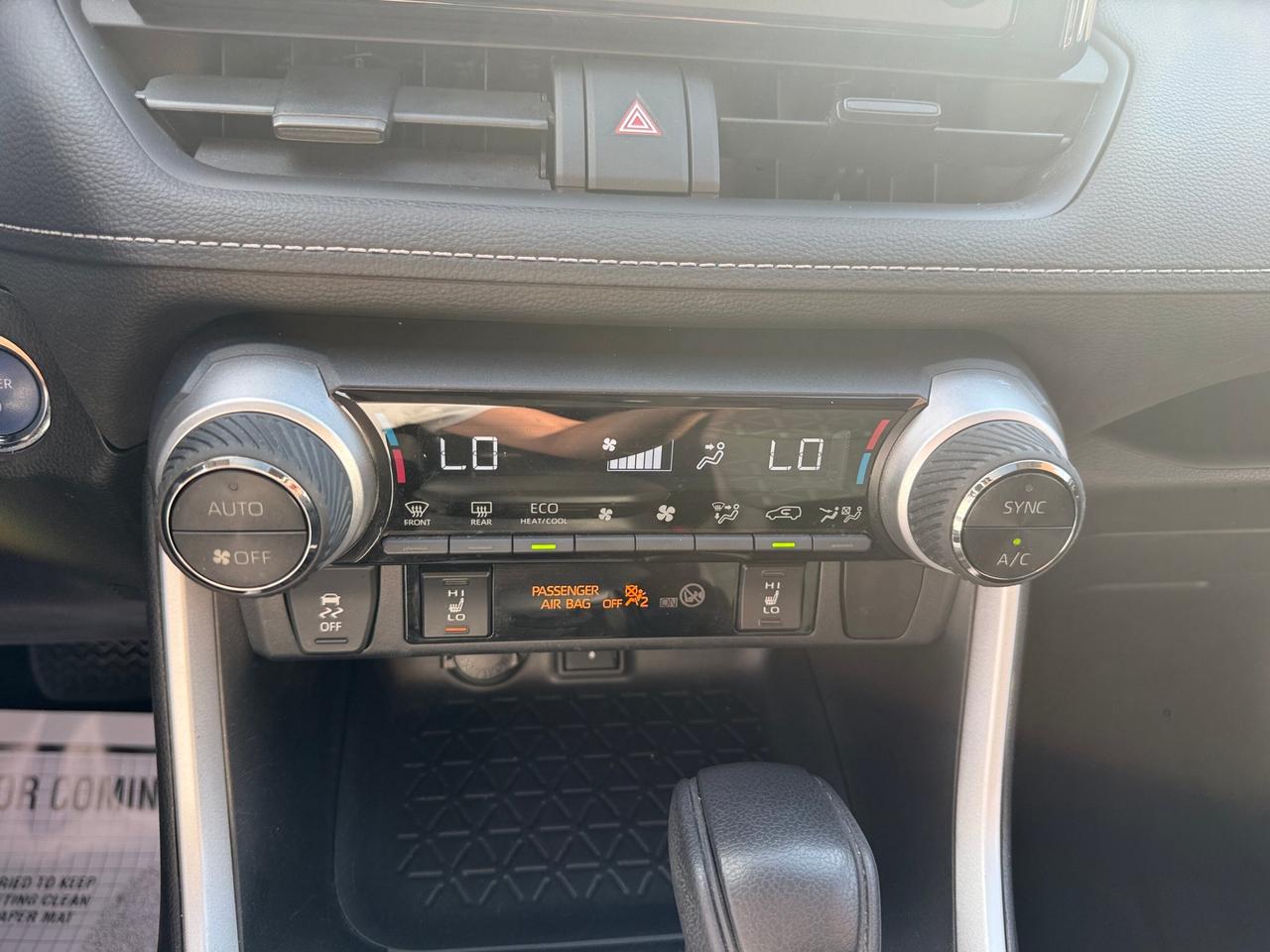 2021 Toyota RAV4 Hybrid XLE AWD Photo