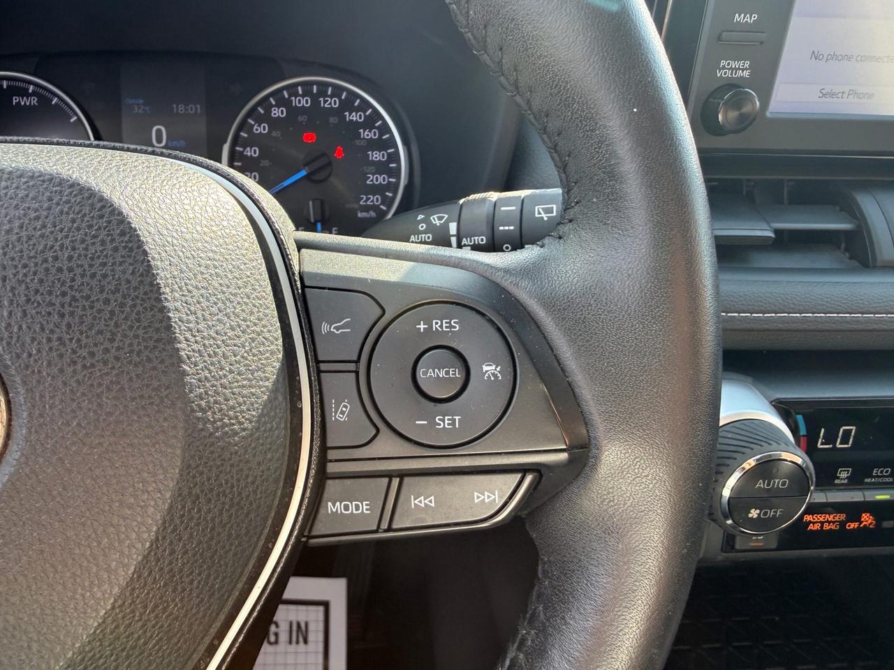 2021 Toyota RAV4 Hybrid XLE AWD Photo
