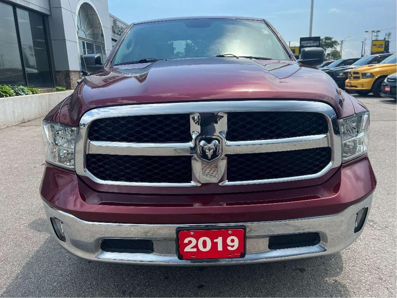 2019 RAM 1500 SXT Quad 4x4 V6 *CHROME APPEARANCE *3.55 AXLE Photo